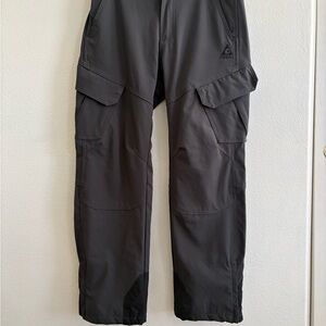Men's Charcoal Gray Snow/Ski Pants, Gerry, Men’s Medium, Excellent condition.